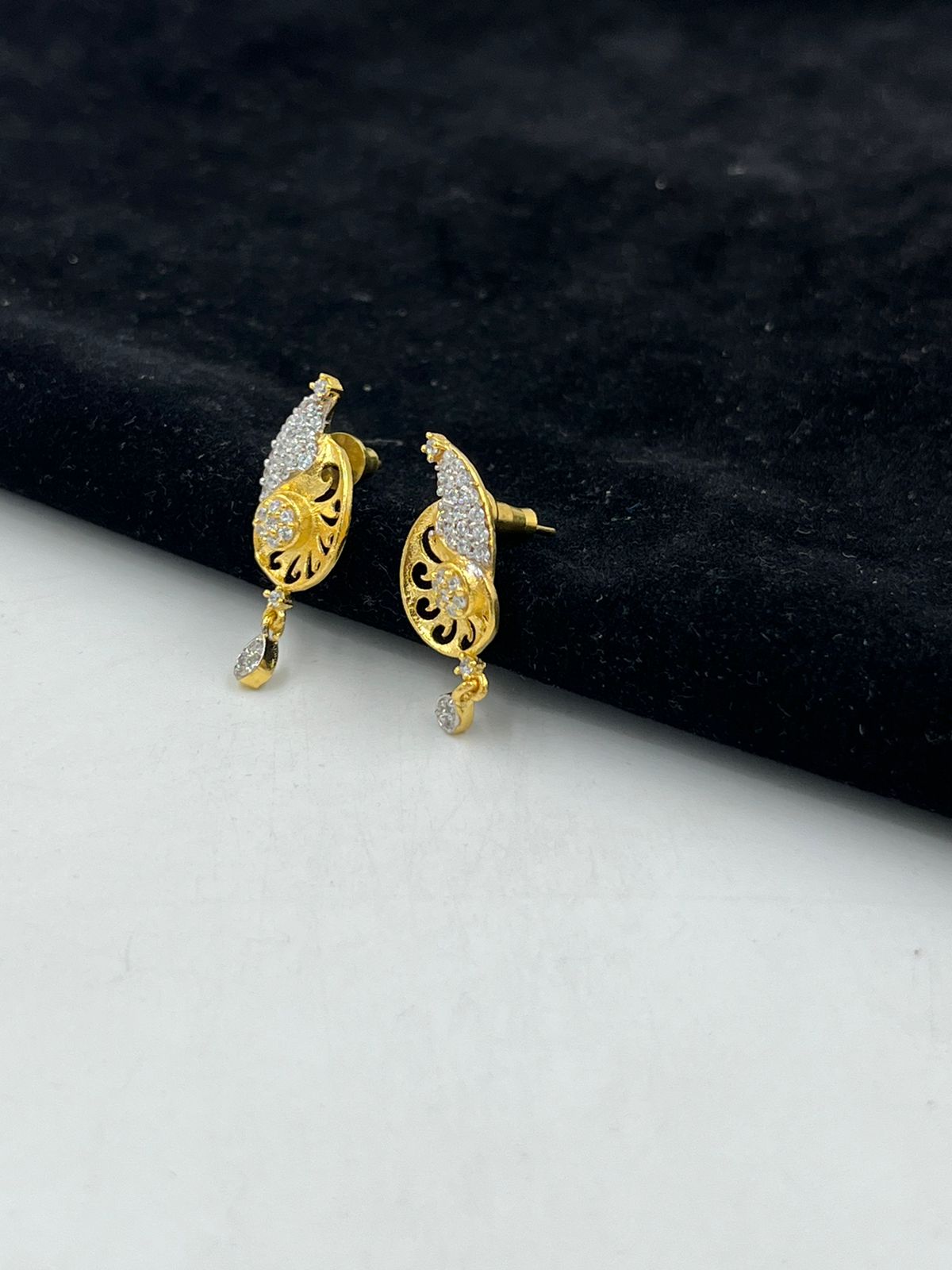 Pear shape drop 14k white gold earring jackets — Vintage Jewelers & Gifts,  LLC.